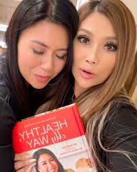 Took the day off and drove to Oakland for her book signing yesterday. Im  incredibly proud of you @myhealthydish. YOU DID THIS!!! You got this far  and have made it all awhile staying true to your ...