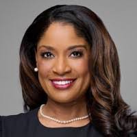 Gail Uzzell's Instagram, Twitter & Facebook