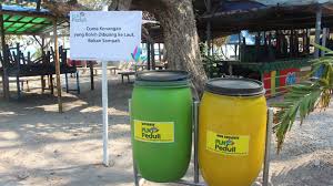 Itulah info mengenai buanglah sampah pada tempatnya kalimat tersebut merupakan yang bisa kami bagikan. Himbauan Buang Sampah Lucu Ini Bikin Pengunjung Tersenyum Dan Peduli Kebersihan Pulau Panjang Jepara