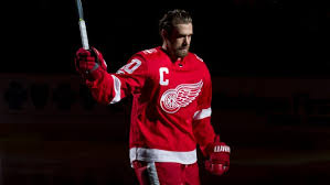 När timrå säsongen 1999/00 tog steget upp från hockeyallsvenskan till dåvarande elitserien. Former Detroit Red Wings Star Henrik Zetterberg At Ease In Retirement Reveals Details Of Injury