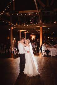 Rustic Wedding Wisconsin Barn Wedding First Dance Barn Wedding Photos Barn Wedding Rustic Wedding Photos