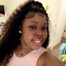 Sonya Whyte's Instagram, Twitter & Facebook