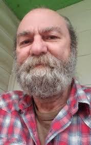 Tom Ealey's Instagram, Twitter & Facebook