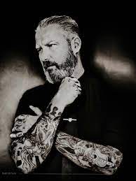 Bnnvara is de nieuwe smoel van. Eric Corton Mooie Mannen Inspirerende Mensen Mannen