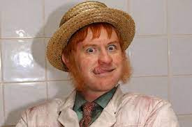 A transgender taxi driver, a family obsessed with hygiene and toads, a fiery reverend, a carnival owner who kidnaps women into marriage, and a xenophobic couple who run a local shop for local people. Best League Of Gentlemen Characters As Brilliantly Dark Sketch Show Makes Its Return Mirror Online