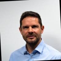 60+ perfiles de «- Scott Wade»