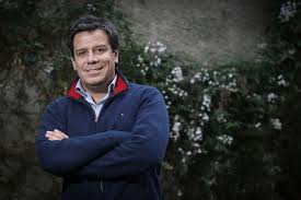 He attended university of buenos aires (1992), university of cambridge. La Ucr Recibe A Facundo Manes Con La Expectativa De Que Sea Candidato La Nacion