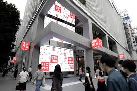 Последние твиты от uniqlo (@uniqlousa). Uniqlo Owner S Profit Gains As Firm Lures Value Seeking Shoppers Bloomberg