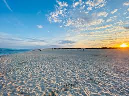 Richiedi informazioni e prenota la tua vacanza o weekend tra 15 annunci su marina di ginosa è un'affascinante località balneare a circa 40 km da taranto, in puglia. Case Vacanza A Ginosa Marina Home Facebook