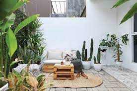 Septic tank ramah lingkungan adalah septic tank yang dapat memproses limbah dengan baik sehingga hasil yang melalui proses septic tank sudah layak buang kesaluran kota tanpa menimbulkan pencemaran lingkungan dan tanpa menimbulkan penyakit. Septictank Di Area Depan Tak Baik Menurut Feng Shui Ini Siasatnya Semua Halaman Idea