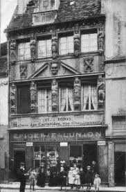 La Maison Des Cariatides Dijon Dijon Bourgogne Beau Paysage