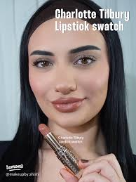 Charlotte Tilbury Lipstick Comparison: K.I.S.S.I.N.G vs Hot Lips