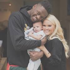 The blonde studied fashion merchandising at the university of kentucky. Julius Randle Kendra Et Kyden