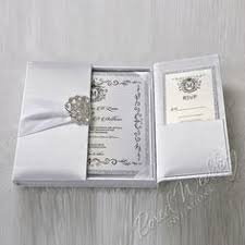 White Silk Invitation Box Gatefold Invitation Boxed Wedding Invitation Box Wedding Invitations Luxury Wedding Invitations Box Discount Wedding Invitations
