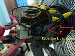 Kapasitor atau yang juga sering disebut kondensator ini terdiri dari dua pelat konduktor yang biasanya terbuat dari sebuah isolator yang diantaranya sebagai pemisah dan logam. Kapasitor Kipas Angin Terbakar Tak Perlu Beli Kipas Baru Hanya Belanja Rm 1 Je Kipas Berpusing Laju Macam Baru Cara Memperbaiki Kipas Angin Panduan Teknisi Kapasitor Kipas Angin Berbagai Ukuran Mikro