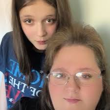 Breaking News: Meghan Markle drops unexpected and adorable cute photos of  her 2 years daughter Lilibet which has got everyone talking