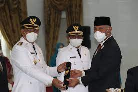 Dimana, mk paling telat 3 hari kerja akan mengirim salinan putusan. Bupati Dan Wakil Bupati Solok Resmi Dilantik