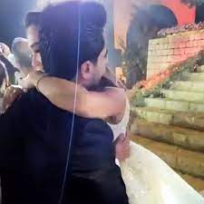 حكم تحدث الزوجة بما يقع بينها وبين زوجها في الفراش. Ø²ÙˆØ¬Ø© Ù…Ø­Ù…Ø¯ Ø¹Ø³Ø§Ù ØªØªØ®Ø° Ù‚Ø±Ø§Ø±Ø§ Ø­Ø§Ø³Ù…Ø§ Ø¨Ø¹Ø¯ ØªØ³Ø±ÙŠØ¨ ØµÙˆØ± Ø§Ù„Ø²ÙØ§Ù Ù†ÙˆØ§Ø¹Ù…