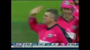 Cricketing trends on social media today. Stuart Macgill Loves The Sydney Sixers Youtube