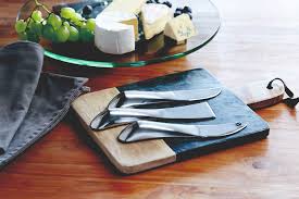 A cheese knife is a type of kitchen knife specialized for the cutting of cheese. Wave Kasemesser 3er Set Verschiedene Messer Fur Alle Kasesorten