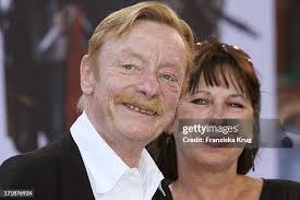 27 Photos & High Res Pictures