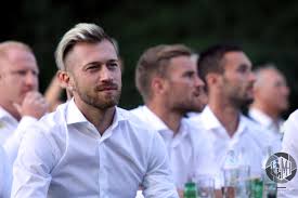 Find the latest peter zulj news, stats, transfer rumours, photos, titles, clubs, goals scored this season and more. Vertragsgesprache Peter Zulj In Belgien