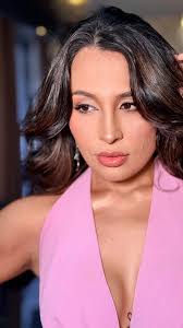 A Barbie tá diferente 🤩 Nossa debutante princesa de ontem, Isadora  22/07/23 ✨ @isaorlandi_ Penteado @joicedeomena Make por mim 💕 #debutante  #debutante2023 #barbiecore #barbie