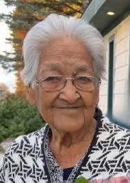 Teresa Medrano's Instagram, Twitter & Facebook