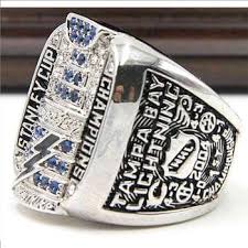 Näytä lisää sivusta tampa bay lightning facebookissa. Nhl Tampa Bay Lightning Stanley Cup Championship Replica Ring Size 10 Property Room