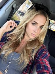 Daniella Grace's Instagram, Twitter & Facebook