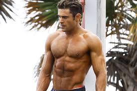 Aussi ils finissent par être convaincus et démarches les différents réseaux américains pour que la s. Baywatch Alerte A Malibu L Evolution Physique De Zac Efron
