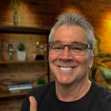 Aloha, and Hauʻoli makahiki hou! As this year draws to a close, I find  myself contemplating the journey I've been on. 2023 tested me spiritually,  mentally, and financially. It wasn't easy—I'll be