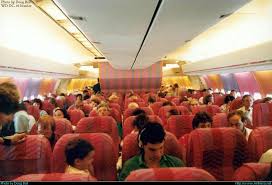 Wardair Mcdonnell Douglas Dc 10 30 This Design Is Derived From Braniff S Big Orange 747 Wardair Had Fl Aircraft Interiors Canadian Airlines Private Flights