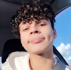 Pin By Paola G On Erkek Curly Hair Styles Boys With Curly Hair Dark Skin Girls