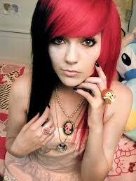 I Think I Might Do This To My Hair But The Black Would Be Blue And The Pink Would Be Brown Half Dyed Hair Scene Hair Pink And Black Hair