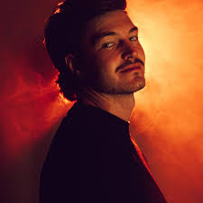 Janique Smith's Instagram, Twitter & Facebook