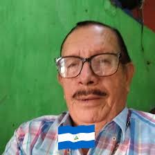 Paso por acá para recordarles la valentía de este varón, cuando allá por  2018 los puchos locos le decían: Comisionado Avellán, ríndase. Y él no se  rindió, por que Aquí no se