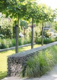 Pflanzen Und Blumenkombinationen Die Gut Zusammenwirken Um Einen Schonen Garten Zu Schaffen In 2020 Garten Garten Anlegen Garten Landschaftsbau