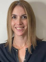 Puppet design: pink or green spotlight color?