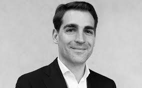 Edgar Beas's Instagram, Twitter & Facebook