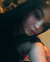 heyy , my name is colette i'm from drexel hill pa and im 100% committed to  west chester, i love party's, friends , shopping and my bed haha please be  free to