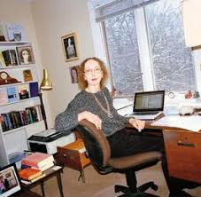 15 Writing Desks Of Famous Authors Gift Ideas For Writers In 2020 Famous Authors Joyce Carol Oates Writing Gifts