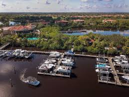 Bradenton boat rental (fl)rents quality boats for affordable prices. Waterlefe Golf River Club Bradenton Florida