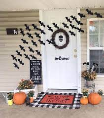 31 Halloween Front Porch Decor Ideas Halloween Front Porch Decor Front Porch Decorating Porch Decorating