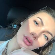 Cassandra (@cjohelms) • Instagram photos and videos