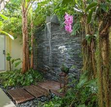 1001 Ideen Und Bilder Zum Thema Gartendusche Selber Bauen Garden Shower Dream Garden Garden Design