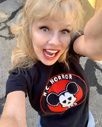 🧚🏻🕸🥀𝖖𝖚𝖊𝖒𝖇𝖊𝖑𝖑𝖊 🥀🖤🧚🏻‍♀️ (@quembelle)