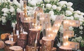 Hermosos arreglos centros de mesa elegantes para bodas, matrimonios, quinceaños y más. Decoracion Para Bodas Di Si A Los Centros De Mesa Con Velas Boda