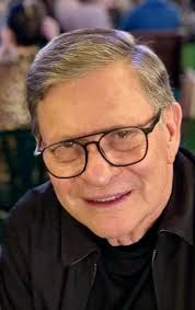 LOS DIPUTADOS DE HOY DÍA!. Qué lamentable escena se vivió ayer en la  Asamblea Legislativa!!, ya sobrepasó el término circo. Una demostración de  cobardía de un hombre que llegó a la Asamblea