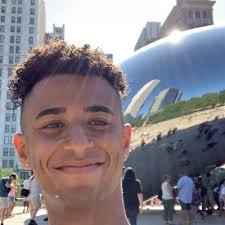 Desirae Fuller (@desiraeefullerr)